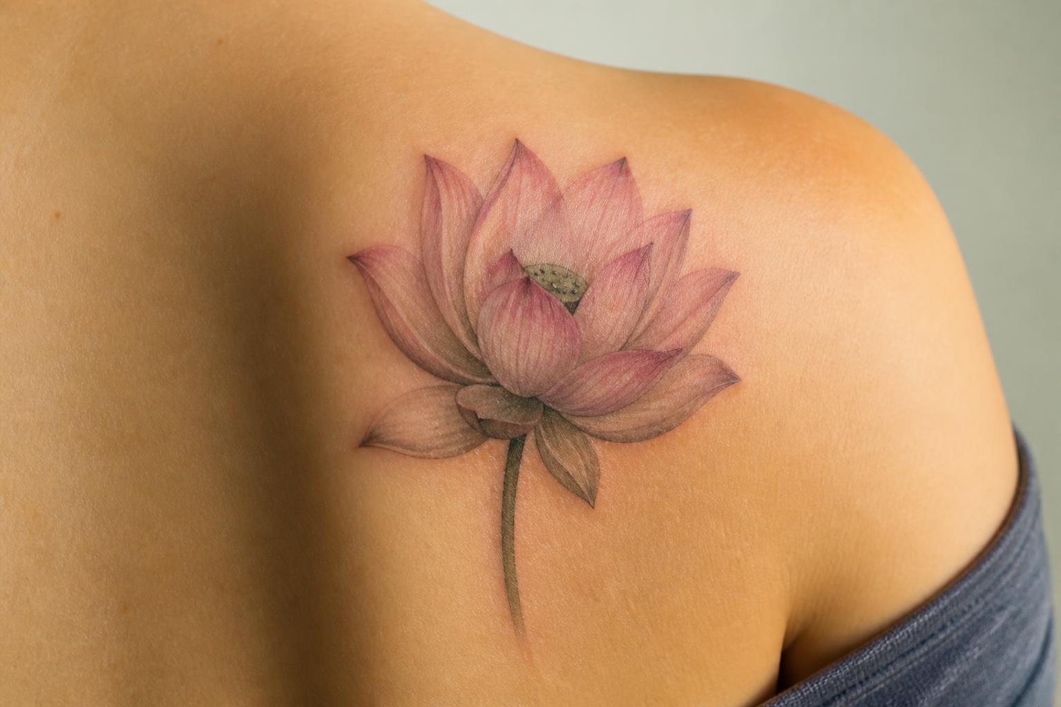 découvrez la signification profonde du tatouage fleur de lotus, ses symboles culturels et spirituels, ainsi que des idées d'inspiration pour votre prochain tatouage unique.